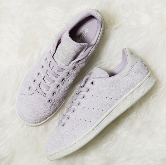 how do stan smiths run